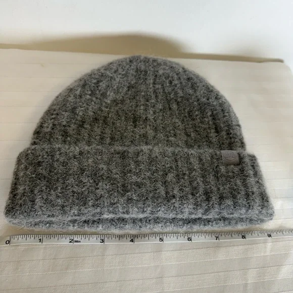 lululemonGray Merino Wool Alpaca Blend Beanie Chunky Cozy Soft Unisex O/S